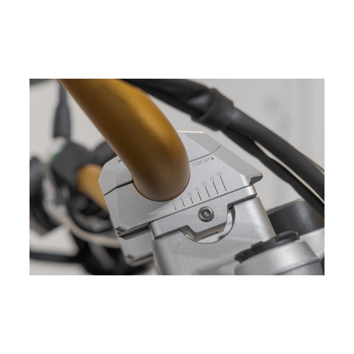 Lift SW Motech Bar Riser/Bar Back Dia32