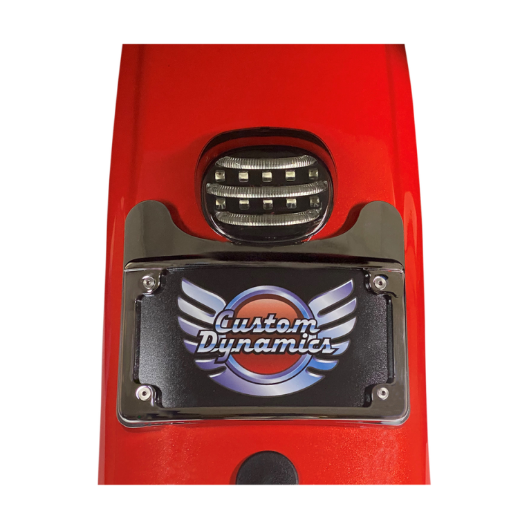 Portamatrícula Custom Dynamics Light T-Sgnl Elmntr Blk